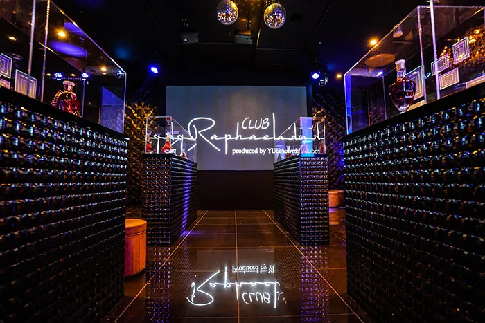 CLUB Raphaelの店内・ホスト写真_3