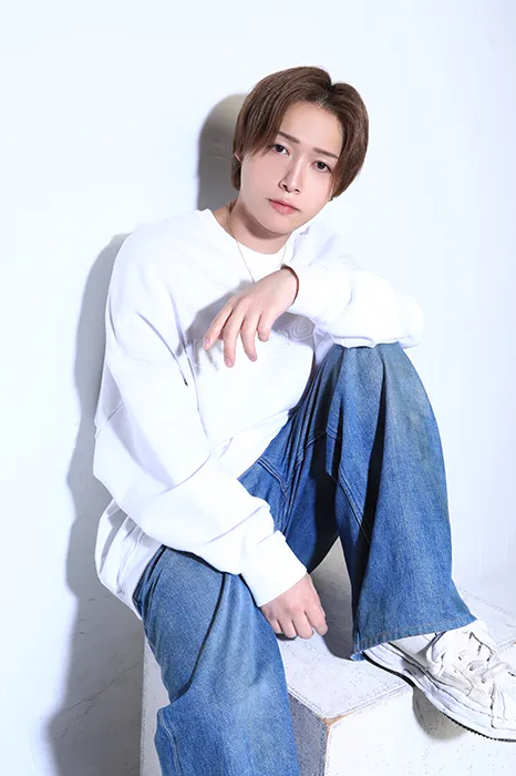 綾咲ゆいとの写真 - REDのイケメンホスト
